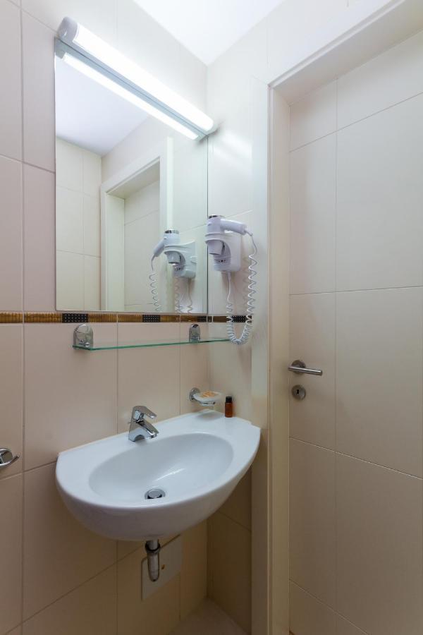 Premium Marina Apartments With Sea View By Locap Group Portorož Extérieur photo