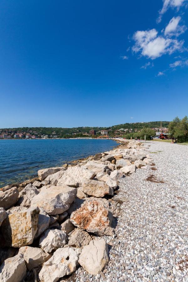 Premium Marina Apartments With Sea View By Locap Group Portorož Extérieur photo